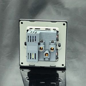Ổ cắm điện đơn âm sàn có cổng USB