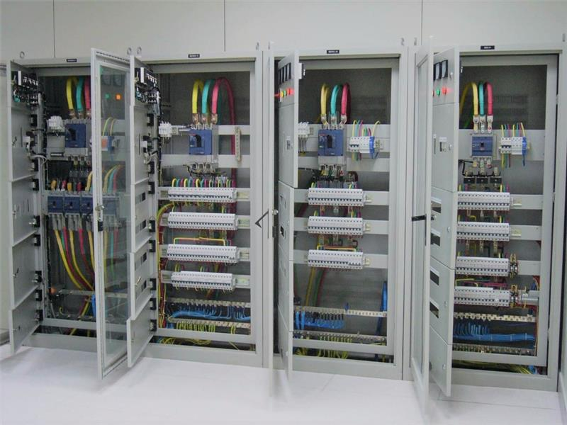 Những lưu ý cần biết khi lựa chọn nhà cung cấp thiết bị điện công nghiệp 