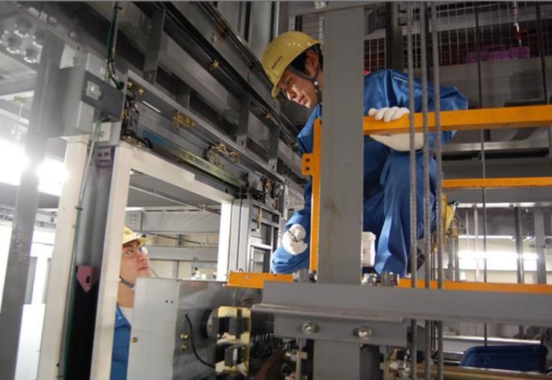 giathangmayoidia21 giá thang máy nội địa