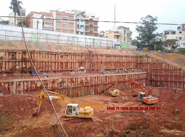 hinh-anh-tuong-vay Tường vây