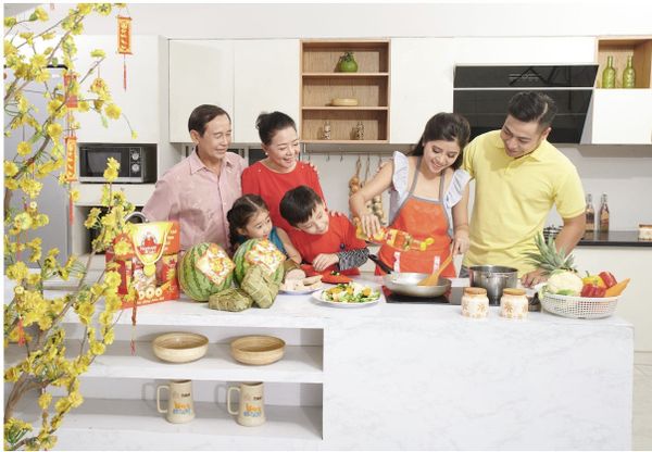 2-trang-tri-phong-bep-ngay-tet-tu-trung-hieu-an-moc_b0784183cf334082b9a80bdb7bf8f20e_grande Trang trí bếp dịp Tết - Nét văn hóa, tập quán đẹp gia đình Việt