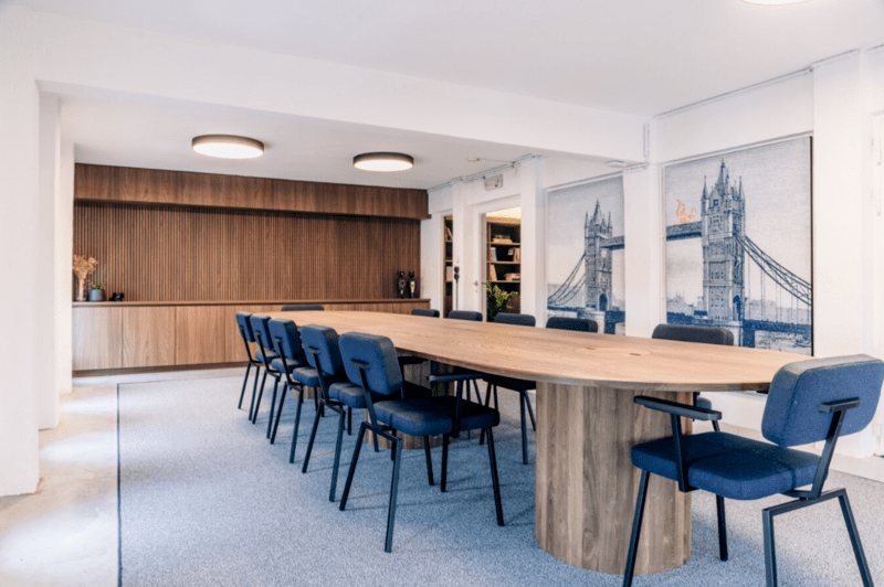 ban-an-12-ghe-102-min_7fd66aaa0c77430b8e91f3b4afdaecd7 bàn ăn tròn 12 ghế