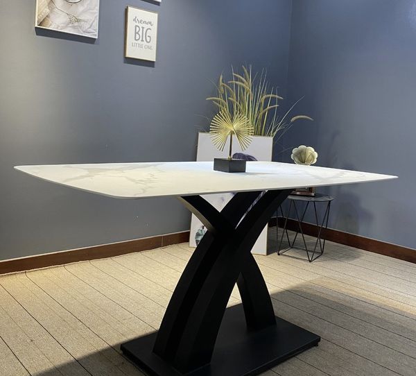 ban-an-thong-minh-mat-da-8-tu-trung-hieu-an-moc_c734376f036a44179b3f86d03f7628c1_grande xu hướng mẫu thiết kế bàn ăn thông minh mặt đá