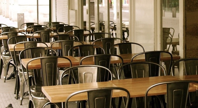 bàn ghế sắt quán cafe