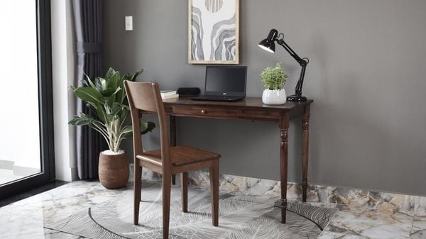 cach-chon-thiet-ke-ghe-go-lam-viec-3-tu-trung-hieu-an-moc_2bbd0e113ffd4914a67fc72fc35d3c10_grande Cách chọn thiết kế ghế gỗ phù hợp với nhu cầu làm việc