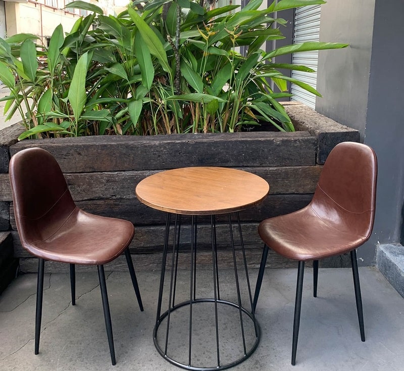 ghế bàn ăn bọc da