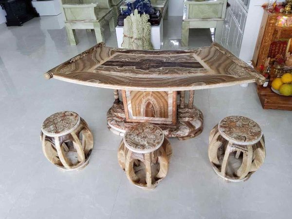 Mẫu ghế đá sân vườn kiểu dáng độc đáo