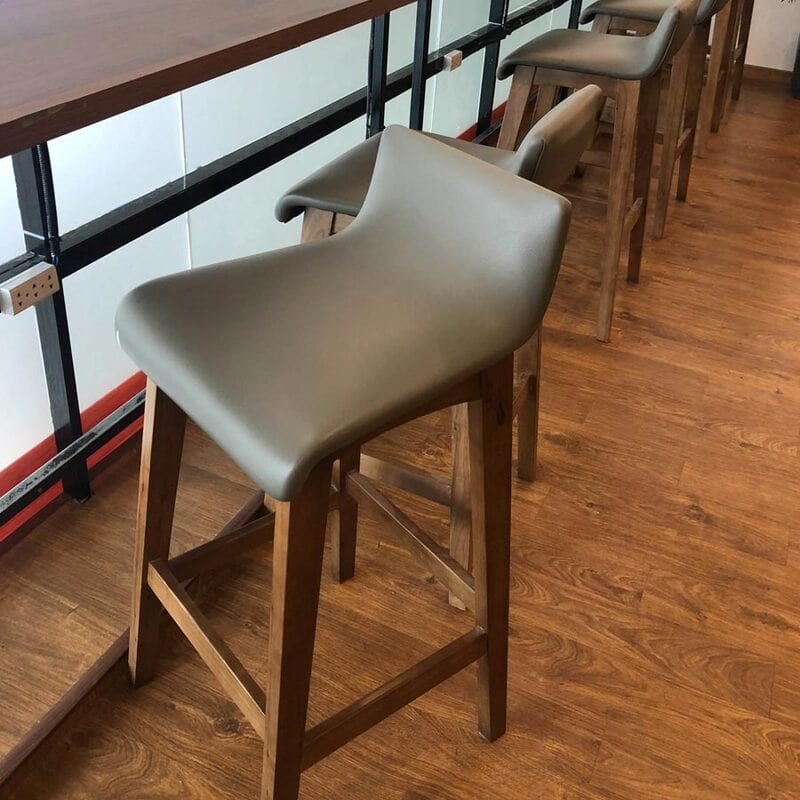 ghế gỗ cafe bọc nệm