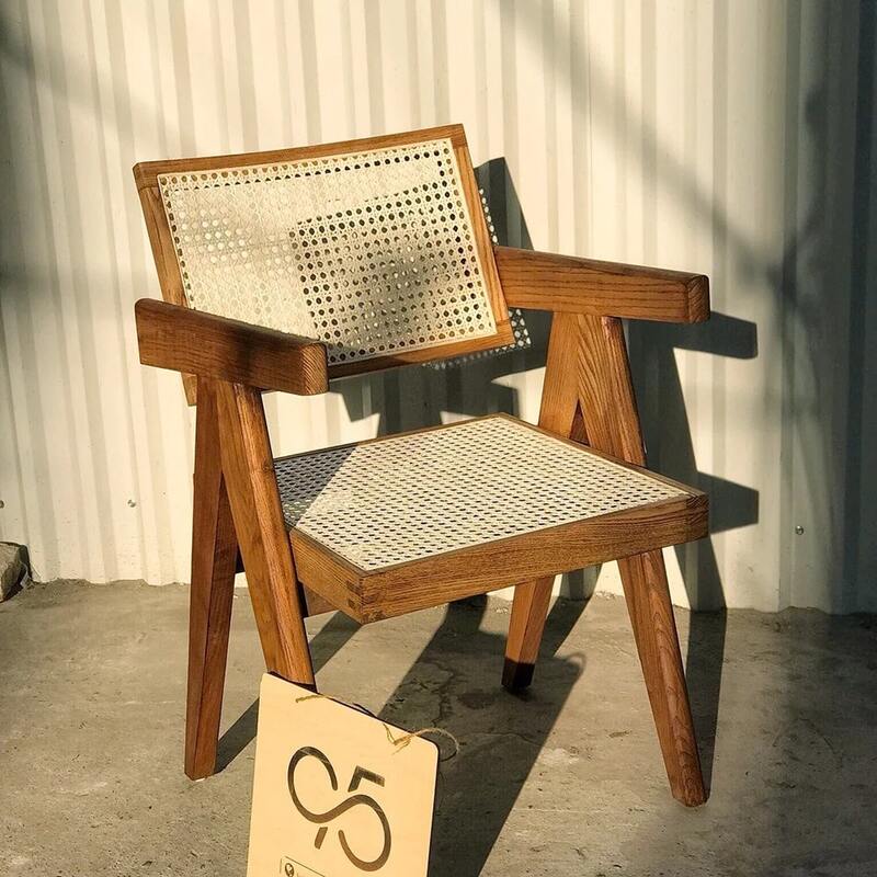 ghe-go-co-tay-vin-23__1__8072b3fb43c445e7ae33a02389722ed9 ghế gỗ có tay vịn hình vuông