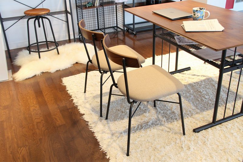 mặt ghế gỗ uốn cong