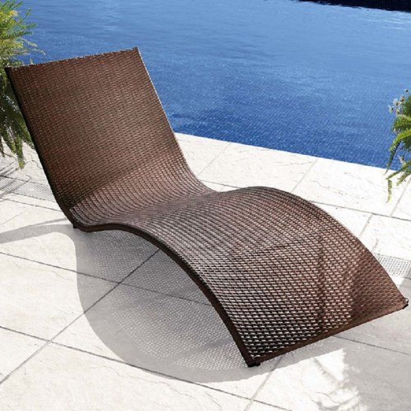 ghế nằm hồ bơi