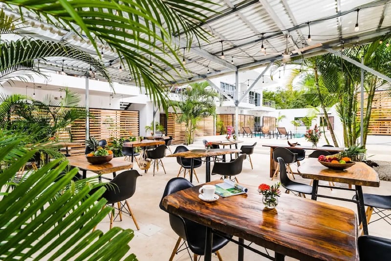 kích thước bàn ghế quán cafe