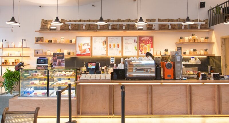 cách bố trí quầy pha chế cafe
