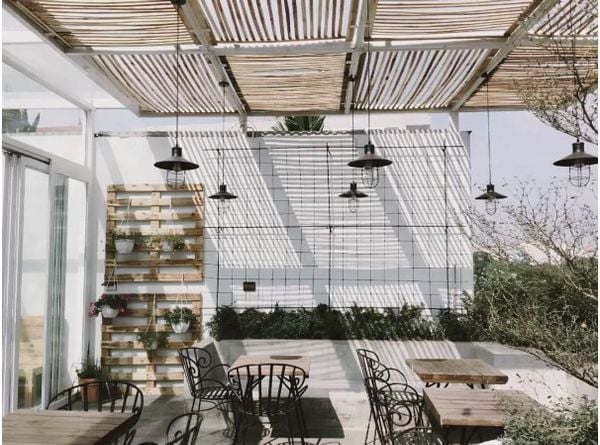 Ý tưởng sử dụng đèn led trang trí quán trà sữa mẫu 3