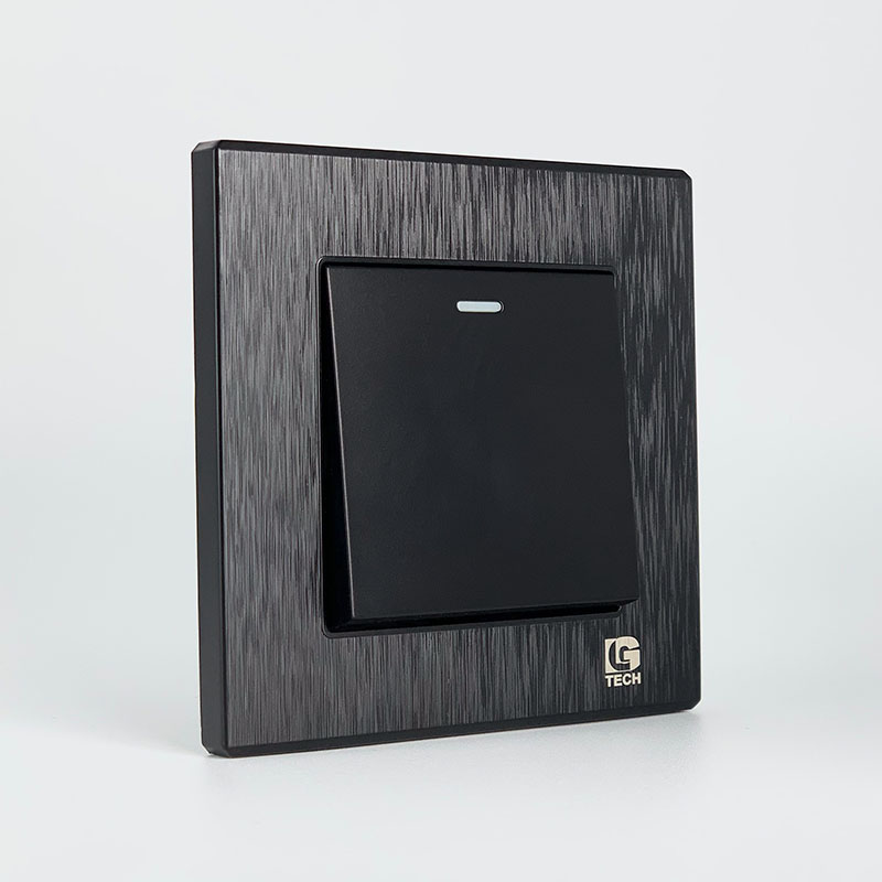 Công tắc điện vuông đơn 1 chiều màu đen LG Tech LG-B21-001 2 Công tắc điện vuông đơn 1 chiều màu đen LG Tech LG-B21-001