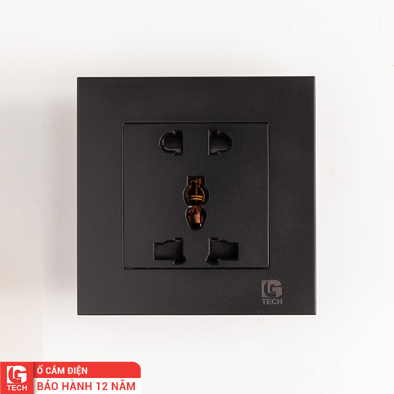 Ổ cắm điện màu đen vuông 5 chấu LG Tech mã LG-B20-018