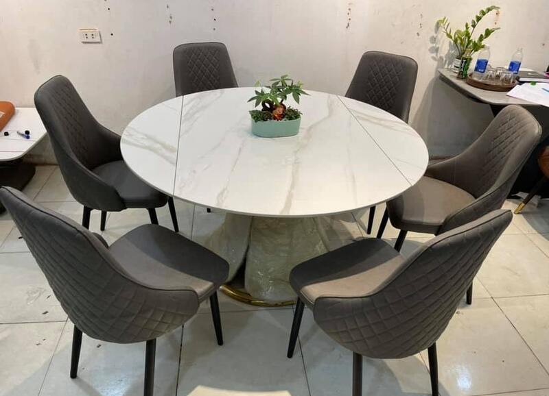 Nên Chọn Bàn Ăn Tròn Hay Chữ Nhật Là Hợp Cho Gia Đình? 1 bộ bàn ăn tròn mặt đá đẹp