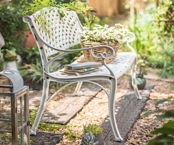 Top 5+ Mẫu Ghế Băng Ngoài Trời Bền Rẻ Bán Chạy Nhất Năm 7 Cách bảo quản ghế băng ngoài trời