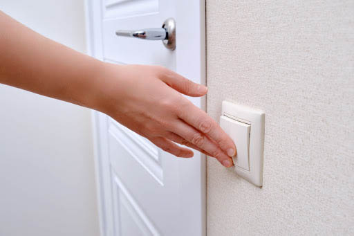 Tiêu chuẩn và an toàn điện khi sử dụng công tắc điện 1