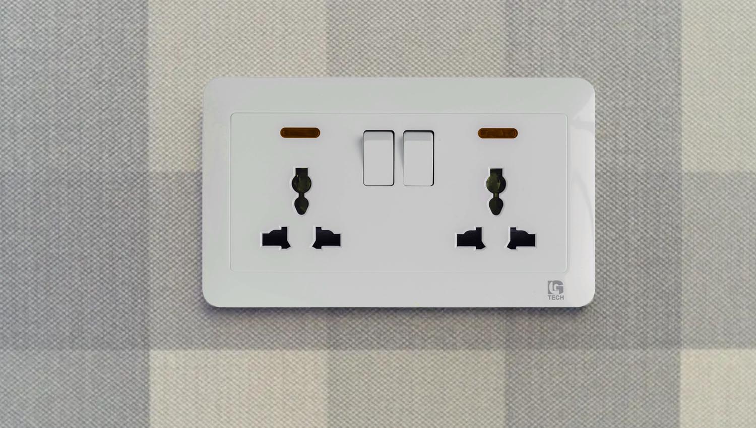 Mẹo bảo dưỡng ổ cắm điện âm tường giúp tăng tuổi thọ gấp đôi 7