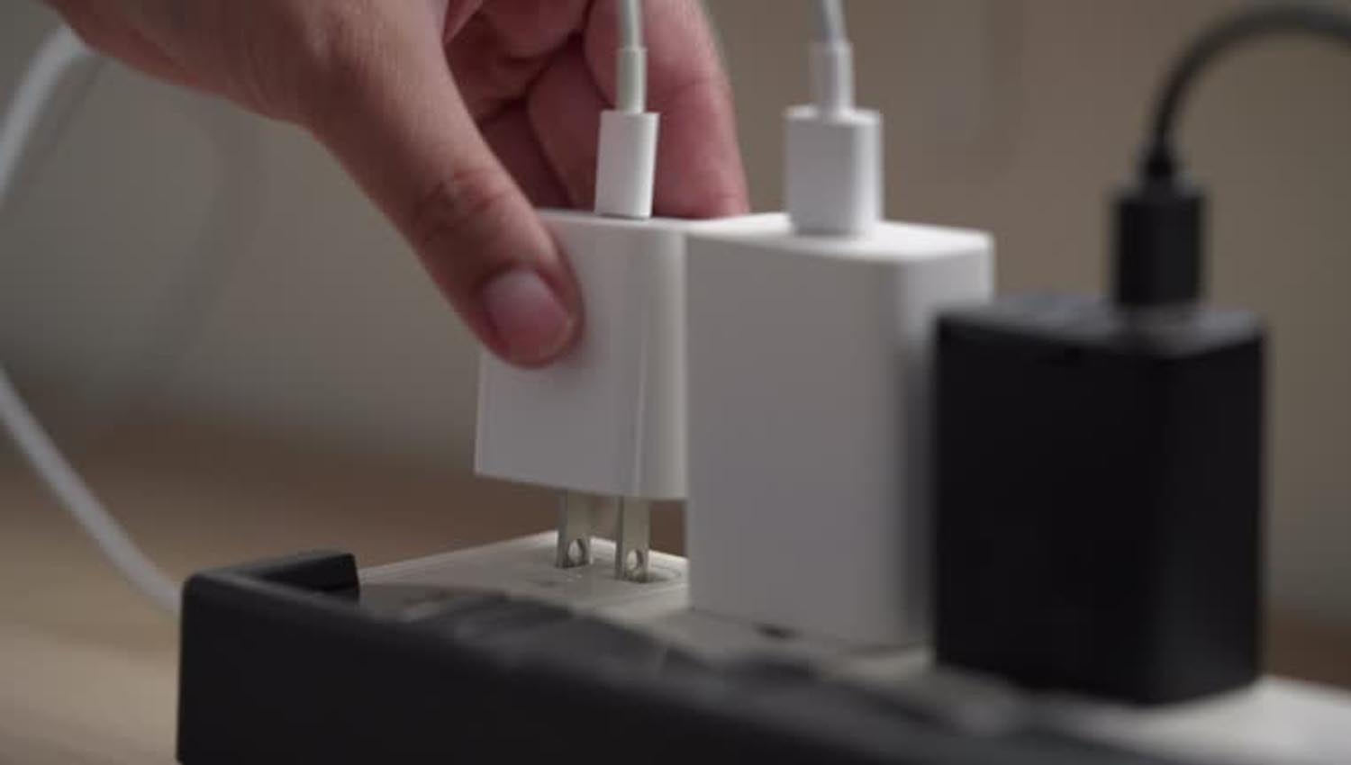 Có nên lắp đặt ổ cắm điện tích hợp cổng USB & Type C không? 7