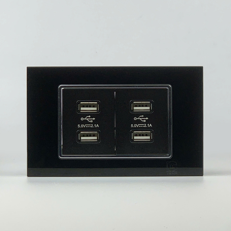 Mô đun ổ cắm USB 4 cổng, size 36mm viền kính màu đen LG Tech 1 Mô đun ổ cắm USB 4 cổng, size 36mm viền kính màu đen LG Tech