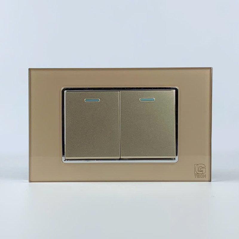 Mô đun công tắc đơn 1 chiều và 2 chiều, size 36mm viền kính màu gold LG Tech 1 Mô đun công tắc đơn 1 chiều và 2 chiều, size 36mm viền kính màu gold LG Tech