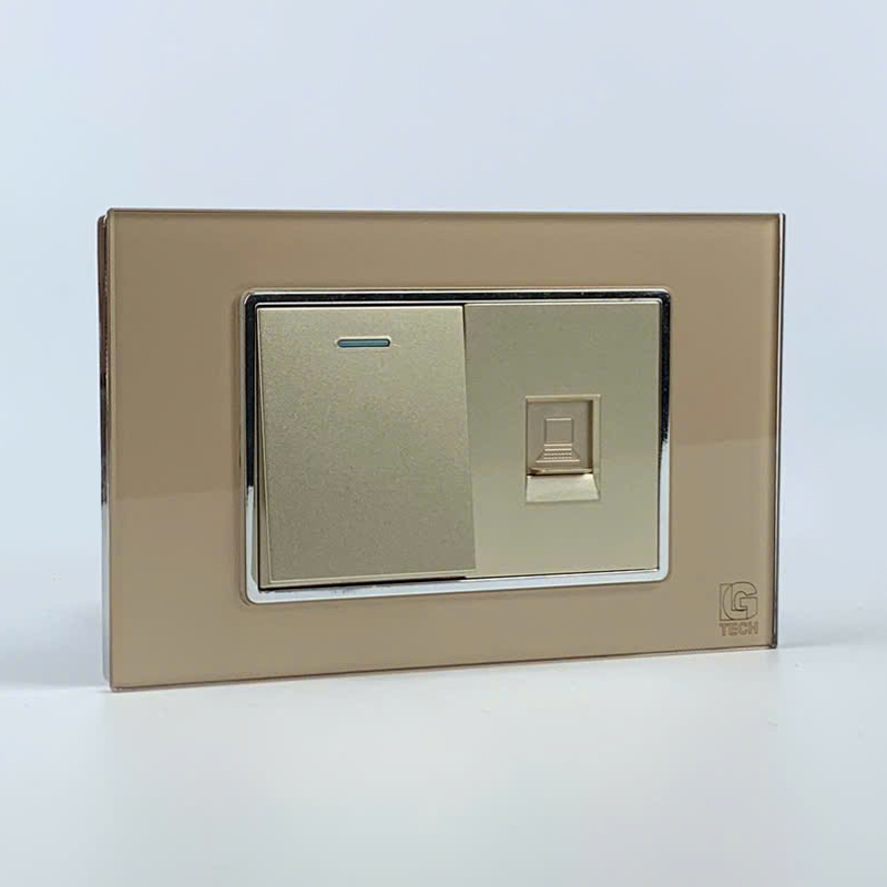 Mô đun công tắc đơn 1 chiều và ổ mạng LAN CAT6, size 36mm viền kính màu gold LG Tech 2 Mô đun công tắc đơn 1 chiều và ổ mạng LAN CAT6, size 36mm viền kính màu gold LG Tech