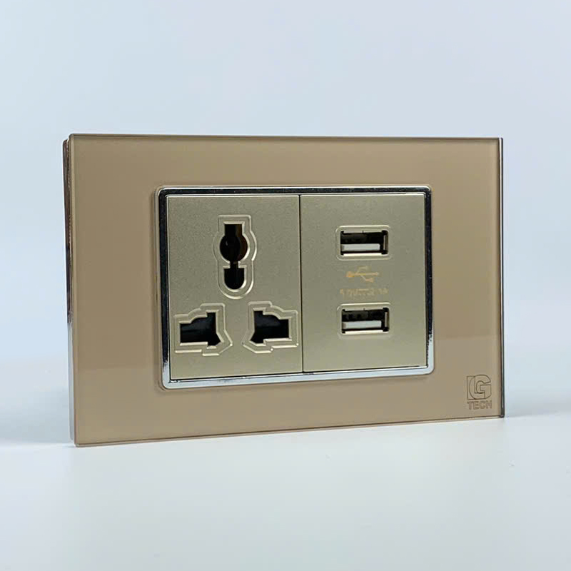 Mô đun ổ cắm 3 chấu và ổ cắm 2 USB, size 36mm viền kính màu gold LG Tech 2 Mô đun ổ cắm 3 chấu và ổ cắm 2 USB, size 36mm viền kính màu gold LG Tech