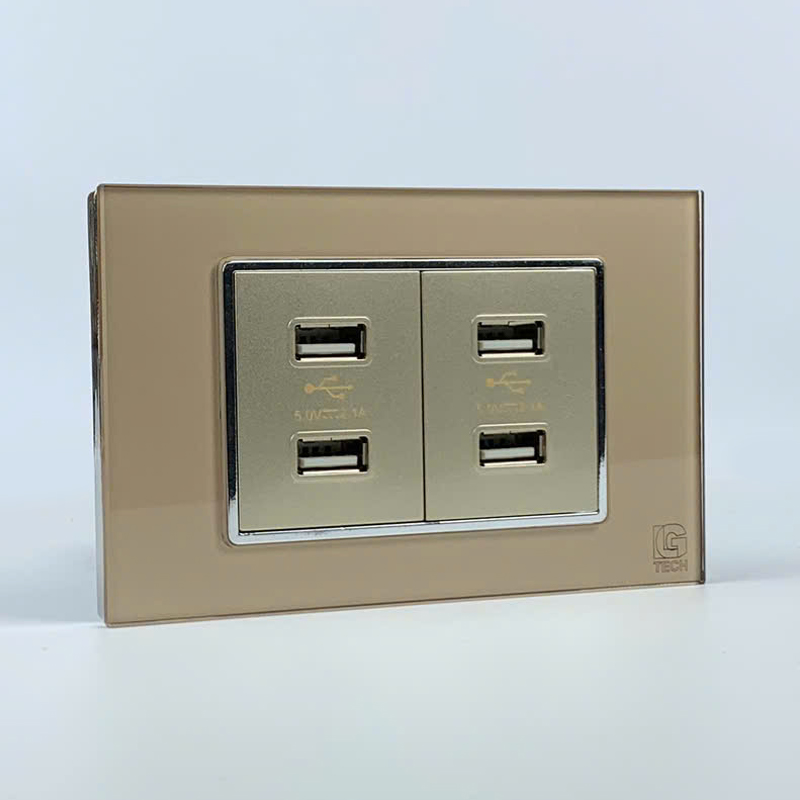 Mô đun ổ cắm USB 4 cổng, size 36mm viền kính màu gold LG Tech 2 Mô đun ổ cắm USB 4 cổng, size 36mm viền kính màu gold LG Tech