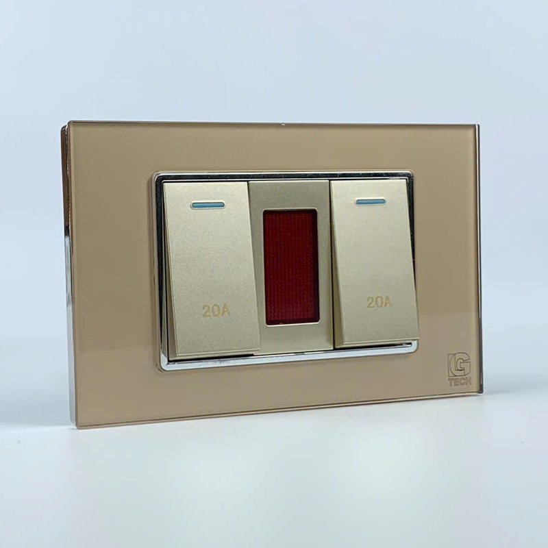Mô đun 2 công tắc 20A và đèn báo, size 24mm viền kính màu gold LG Tech 2 Mô đun 2 công tắc 20A và đèn báo, size 24mm viền kính màu gold LG Tech