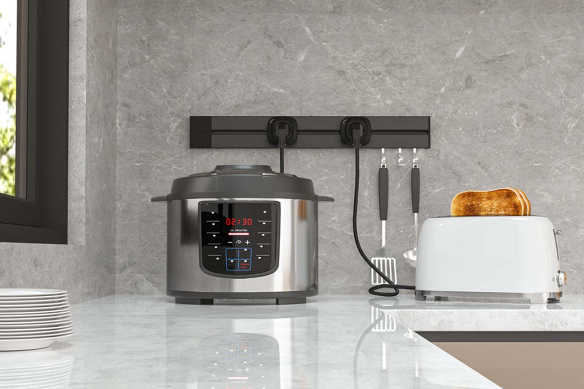 Tìm hiểu về ổ cắm thanh ray đa chuẩn cắm LG Tech 10 Tìm hiểu về ổ cắm thanh ray đa chuẩn cắm LG Tech 10