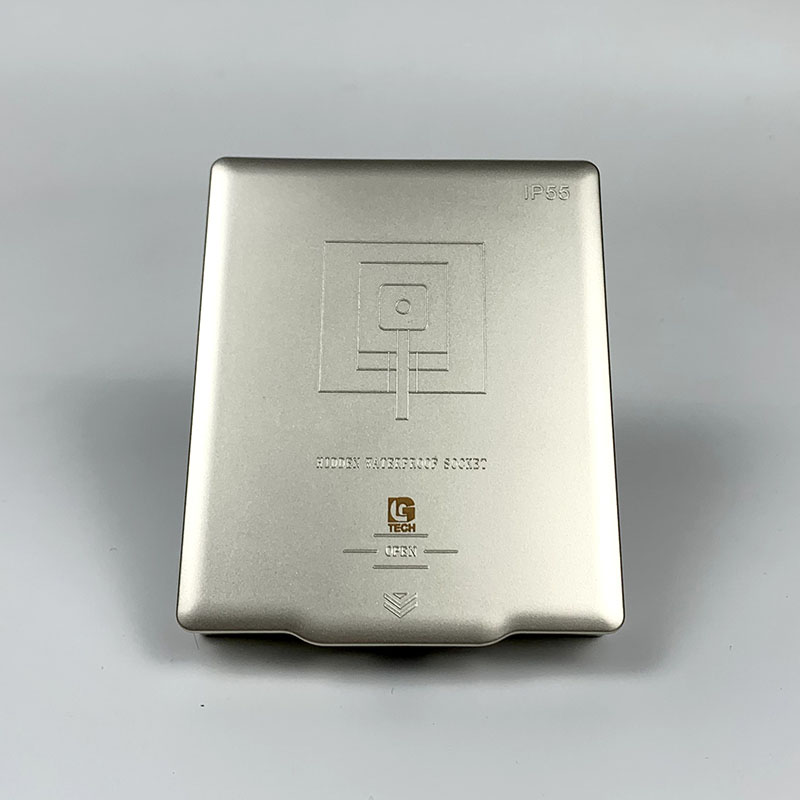 hop bao ve o dien trong nha12 (35) Ổ cắm chống nước ngoài trời 3 chấu IP55 LG-AK-003G 3