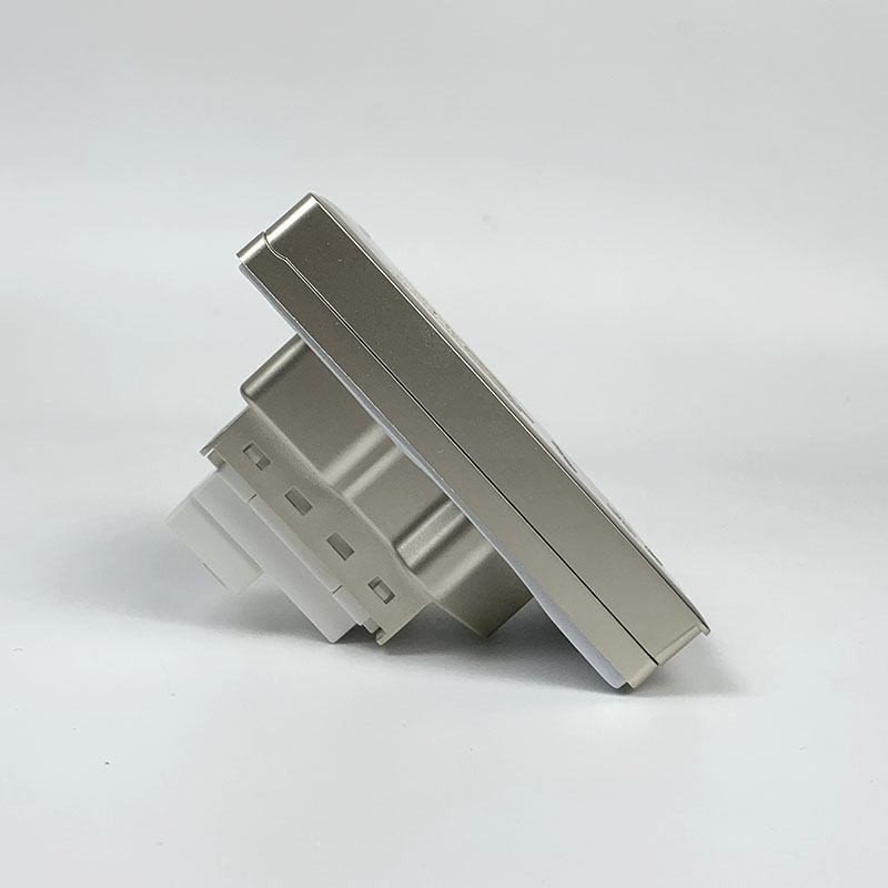 hop bao ve o dien trong nha12 (40) Ổ điện ngoài trời 3 chân dẹt có hộp bảo vệ LG-CA-003G 5